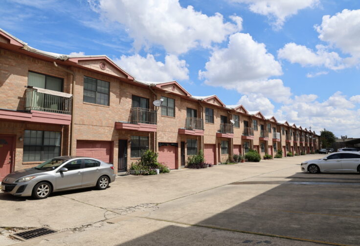 Lee-Ho Village Complex